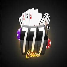 Filipino player using phmacao apk on a smartphone for sports betting and live casino access